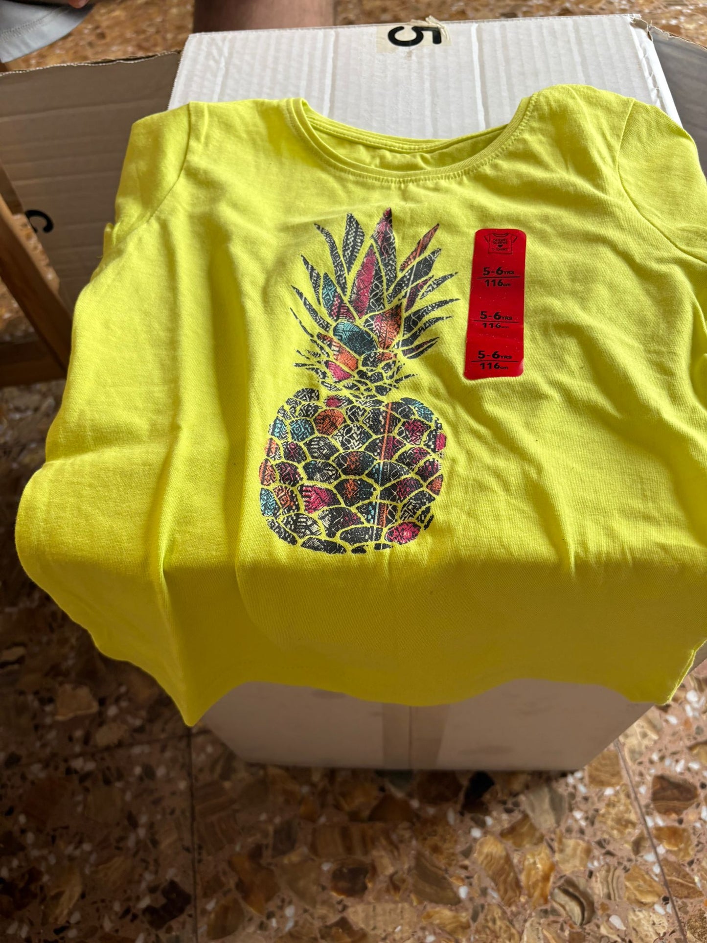 Camiseta Niña Piña Amarilla - vista producto