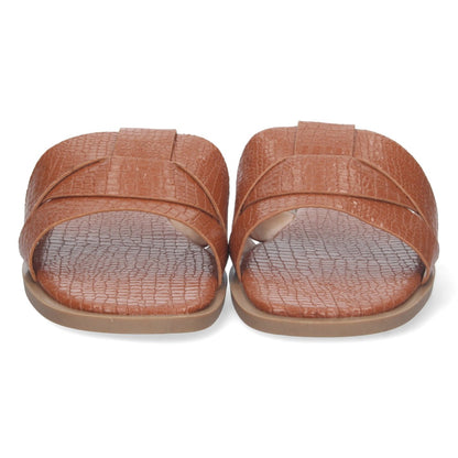 TF3106-Camel