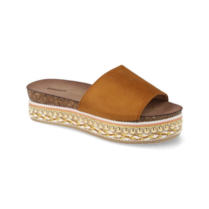 1AD-19127-Camel