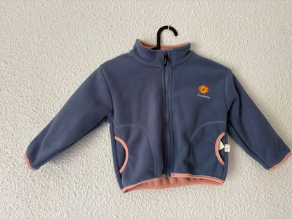 Chaqueta Polar Niña León Azul - vista en percha